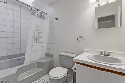 31 Lockley Ct, Wayne, NJ 07470 - Photo 20