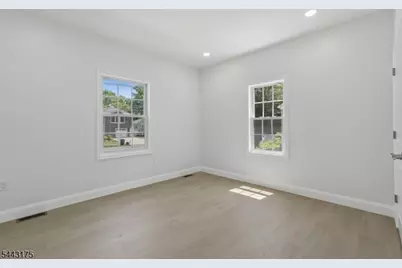 250 Milltown Rd, Springfield, NJ 07081 - Photo 12