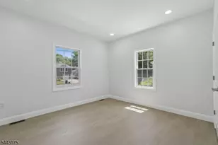 250 Milltown Rd, Springfield, NJ 07081 - Photo 12