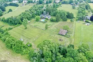 13 Farmersville Rd, Tewksbury Township, NJ 07830 - Photo 2