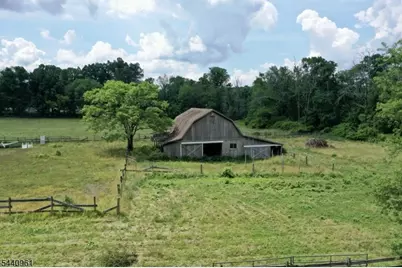 13 Farmersville Rd, Tewksbury Township, NJ 07830 - Photo 22