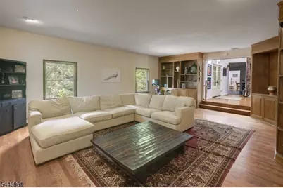 13 Farmersville Rd, Tewksbury Township, NJ 07830 - Photo 12