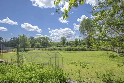 13 Farmersville Rd, Tewksbury Township, NJ 07830 - Photo 26
