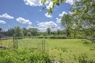 13 Farmersville Rd, Tewksbury Township, NJ 07830 - Photo 26
