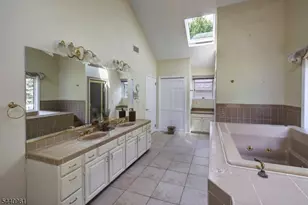 13 Farmersville Rd, Tewksbury Township, NJ 07830 - Photo 16