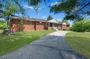 14 Lewisburg Rd, Wantage, NJ 07461 - Photo 2