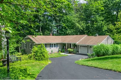 17 Hillcrest Dr, Randolph Township, NJ 07869 - Photo 1