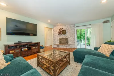 17 Hillcrest Dr, Randolph Township, NJ 07869 - Photo 20