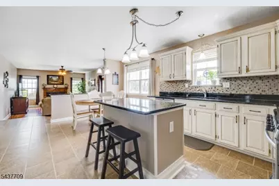 6 Snead Ct, Mount Olive, NJ 07836 - Photo 12
