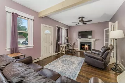 318 Marion Pl, Manville, NJ 08835 - Photo 4