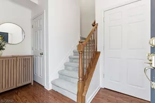 605 Donato Cir, Scotch Plains Township, NJ 07076 - Photo 2