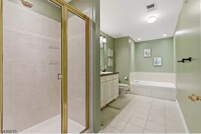 605 Donato Cir, Scotch Plains Township, NJ 07076 - Photo 20