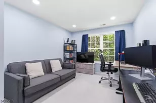 605 Donato Cir, Scotch Plains Township, NJ 07076 - Photo 24