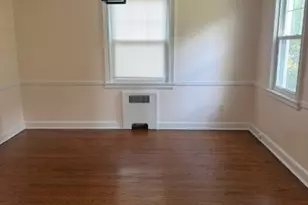 324 E Cedar St, Livingston, NJ 07039 - Photo 2