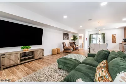 112 19th Ave, Irvington, NJ 07111 - Photo 4