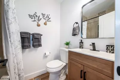112 19th Ave, Irvington, NJ 07111 - Photo 22