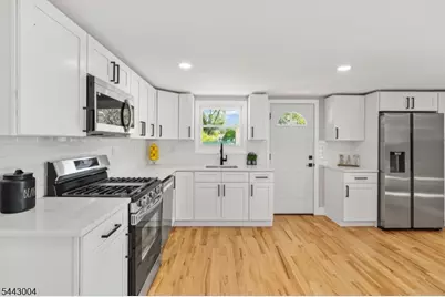 91 S Main St, Milltown, NJ 08850 - Photo 8