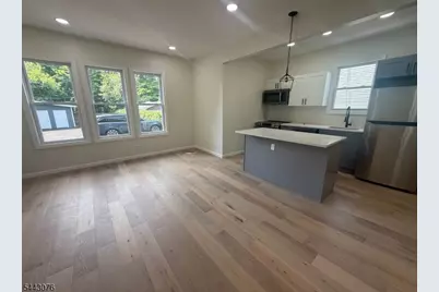 82 Grove St Unit #2, Montclair, NJ 07042 - Photo 2