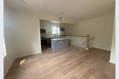 82 Grove St Unit #2, Montclair, NJ 07042 - Photo 4