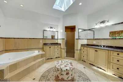 252 Mabel Pl, Franklin Lakes, NJ 07417 - Photo 30