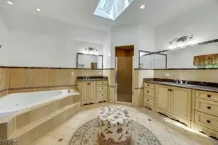252 Mabel Pl, Franklin Lakes, NJ 07417 - Photo 30