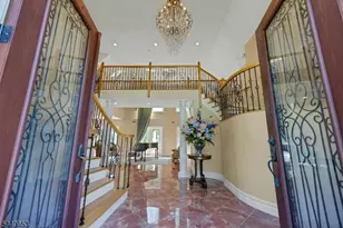 252 Mabel Pl, Franklin Lakes, NJ 07417 - Photo 4