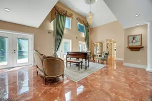 252 Mabel Pl, Franklin Lakes, NJ 07417 - Photo 8