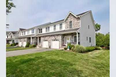 26 Decroce Ct, Parsippany, NJ 07054 - Photo 4