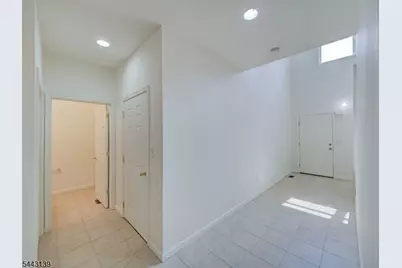 26 Decroce Ct, Parsippany, NJ 07054 - Photo 8