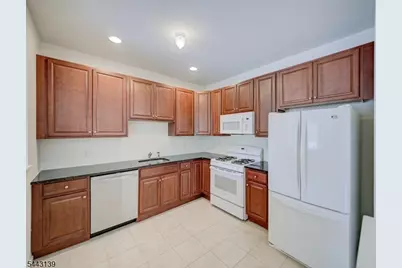 26 Decroce Ct, Parsippany, NJ 07054 - Photo 10
