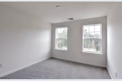 702 Parkview Ln, Rockaway Township, NJ 07866 - Photo 14