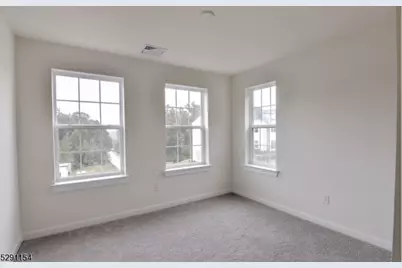 702 Parkview Ln, Rockaway Township, NJ 07866 - Photo 12