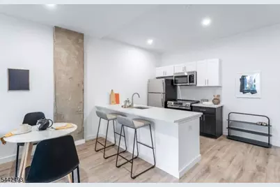 10 Commerce Ct #4C, Newark, NJ 07102 - Photo 12