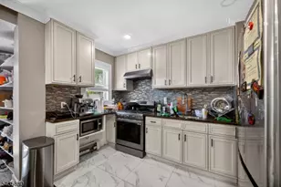 12 Bender Pl, Cliffside Park, NJ 07010 - Photo 6