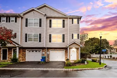 8 Alfred Ave, Franklin Township, NJ 08873 - Photo 2
