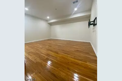 1427 S Wood Ave #4, Linden, NJ 07036 - Photo 8
