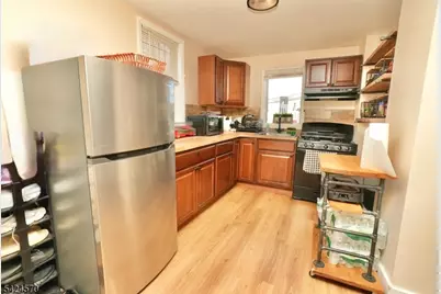3 Laurel Ave, Maplewood, NJ 07040 - Photo 6