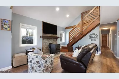 373 Lakeside Blvd, Hopatcong, NJ 07843 - Photo 4