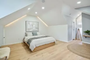 25 Wolf Pl, Irvington, NJ 07111 - Photo 12
