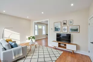 25 Wolf Pl, Irvington, NJ 07111 - Photo 6
