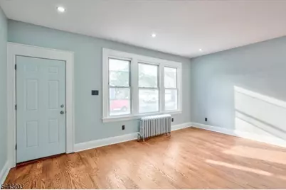 25 Wolf Pl, Irvington, NJ 07111 - Photo 16