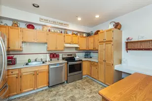 6104 Richmond Rd, West Milford, NJ 07480 - Photo 16