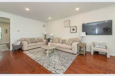 90 Albert Ct, Randolph Township, NJ 07869 - Photo 6