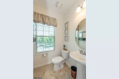 90 Albert Ct, Randolph Township, NJ 07869 - Photo 8
