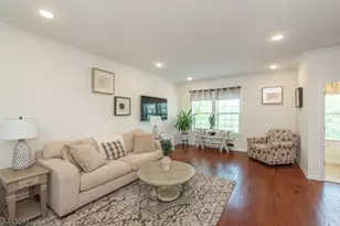 90 Albert Ct, Randolph Township, NJ 07869 - Photo 4