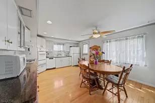 131 18th Ave, Elmwood Park, NJ 07407 - Photo 6