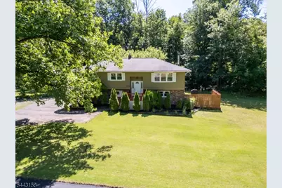 102 Andover Sparta Rd, Andover Township, NJ 07860 - Photo 26