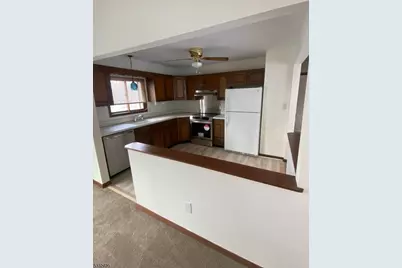 13 Loyola Ct, Hopatcong, NJ 07843 - Photo 6