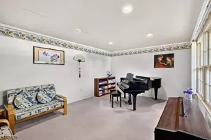 30 Hamilton Ln, Plainsboro Township, NJ 08536 - Photo 4