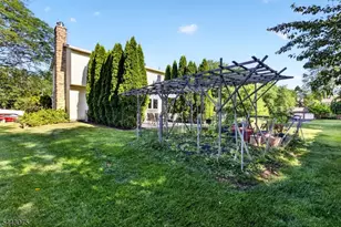 30 Hamilton Ln, Plainsboro Township, NJ 08536 - Photo 32